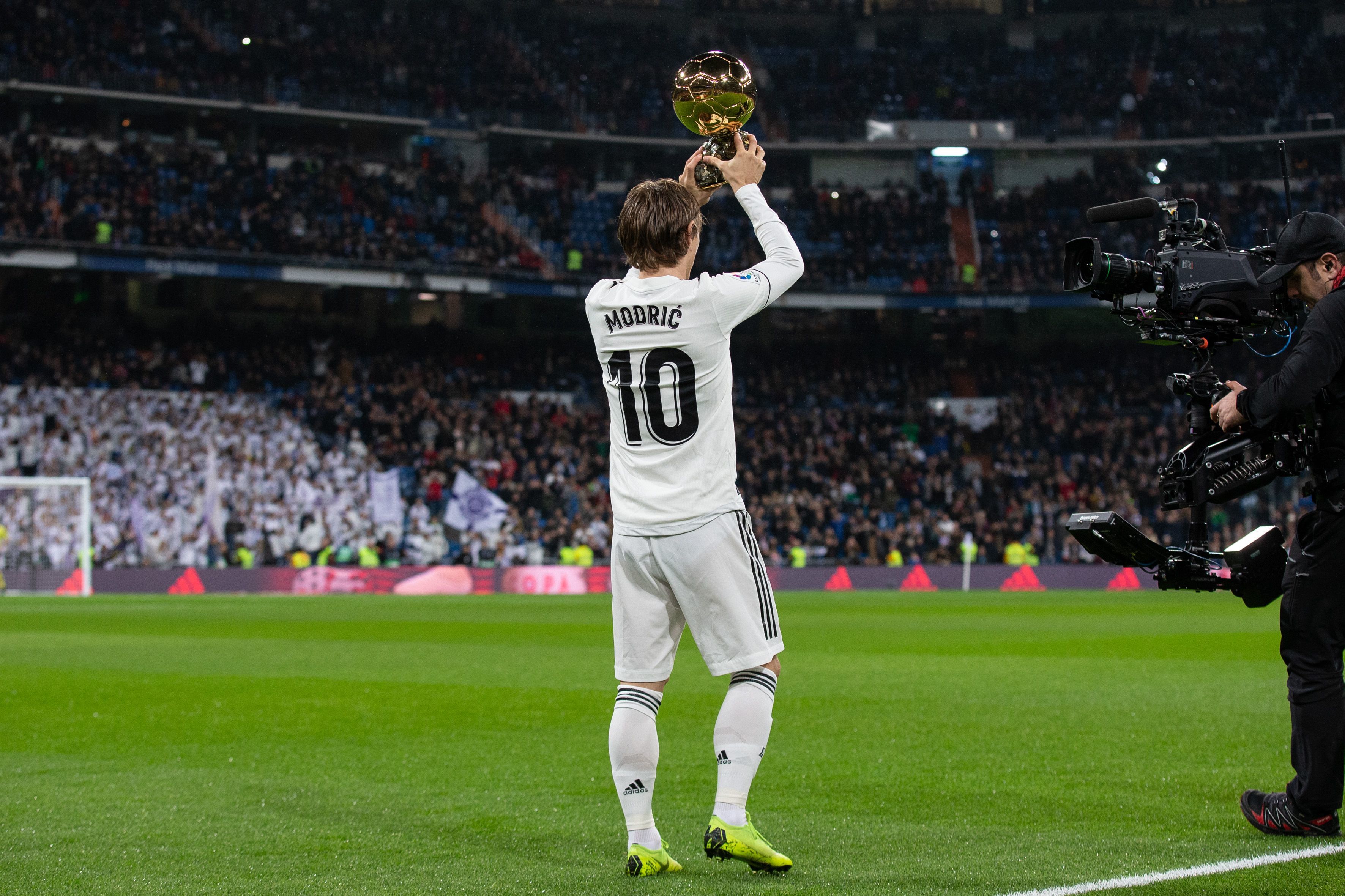 单线作战！曼联两大杯赛均一轮游 转攻英超不进前四就是彻底失败