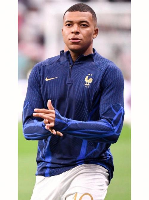 世体：阿隆索不用平图斯导致自己下课，皇马不满球队体能状态