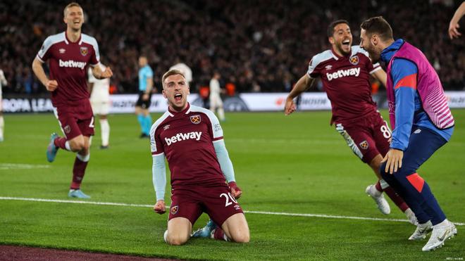 同样是老将！为何郑铮仍是鲁能主力