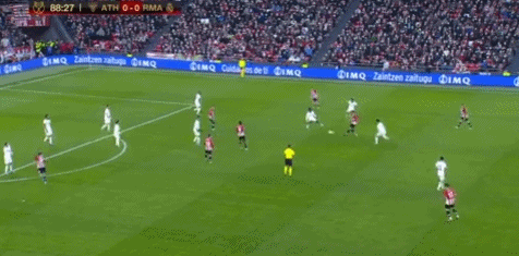 蔡依林演唱会最近被举报邪教仪式：30米机械蛇、金色公牛等充斥西方元素吸走观众运气，主办方回应