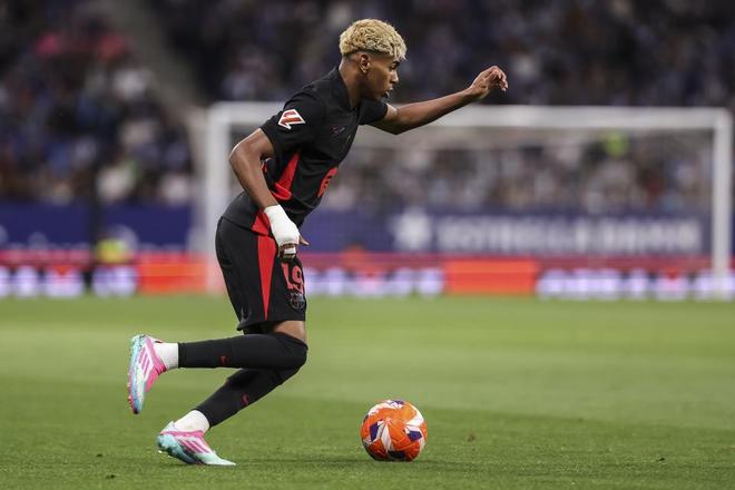 凌晨4点皇马新帅首秀！赢球=晋级8强 首发曝光：熊皇领衔