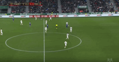 [NBA]詹姆斯19+15东契奇35分 湖人负马刺无缘NBA杯四强